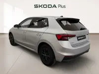 Usado Skoda Fabia Selection 95 CV (69 kW) 2025 Gris plata Utilitario