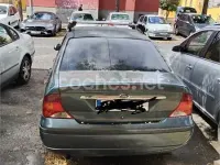 Usado Ford Focus Ambiente 100 CV (73 kW) 2003 Verde Berlina