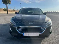 Usado Ford Focus Titanium 125 CV (91 kW) 2019 Gris / plata Familiar