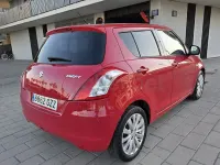 Usado Suzuki Swift GL 92 CV (67 kW) 2010 Rojo Utilitario