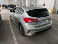 Usado Ford Focus ST-Line 125 CV (91 kW) 2021 Gris Berlina