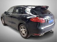 Käytetty Porsche Cayenne 245 HP (180 kW) 2012 Musta Katumaasturi