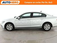 Usado VW Passat 150 CV (110 kW) 2021 Gris / plata Berlina