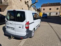 Usado Ford Tourneo Courier Trend 100 CV (73 kW) 2017 Blanco Monovolumen