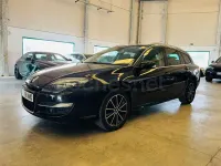 Usado Renault Laguna III 130 CV (95 kW) 2013 Negro Familiar