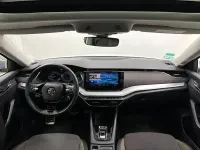 Usado Skoda Octavia Scout 4x4 150 CV (110 kW) 2022 Gris / plata Familiar