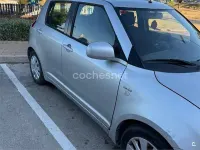 Usado Suzuki Swift GL 69 CV (50 kW) 2006 Gris / plata Utilitario
