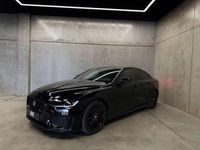 Usado Jaguar XE R-Dynamic 250 CV (183 kW) 2019 Negro Berlina