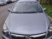 Usado Opel Astra Cosmo 110 CV (80 kW) 2006 Gris / plata Berlina