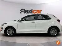 Usado Kia Rio 84 CV (61 kW) 2020 Blanco Berlina