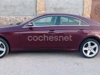 Usado Mercedes CLS500 306 CV (225 kW) 2006 Granate Coupe