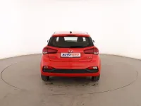 Usado Hyundai i20 75 CV (55 kW) 2018 Rojo Berlina