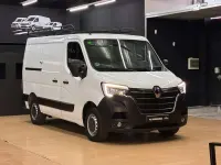 Usado Renault Master 110 CV (80 kW) 2022 Blanco Monovolumen