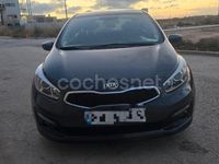 Usado Kia Ceed GT GT-Line 136 CV (100 kW) 2016 Gris / plata Berlina