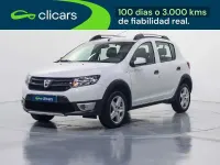 Usado Dacia Sandero Stepway 90 CV (66 kW) 2015 Blanco Utilitario
