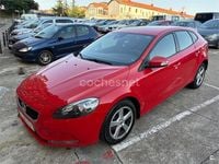 Begagnad Volvo V40 Kinetic 120 HK (88 kW) 2017 Röd Sedan