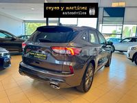 Usado Ford Kuga ST-Line 150 CV (110 kW) 2023 Gris / plata SUV