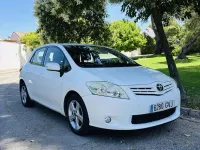 Usado Toyota Auris Active 90 CV (66 kW) 2010 Blanco Utilitario
