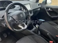 Usado Peugeot 208 Style 110 CV (80 kW) 2015 Gris / plata Utilitario