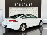 Usado Opel Insignia Business Elegance 122 CV (89 kW) 2021 Blanco Berlina