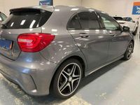 Usado Mercedes A200 AMG line 136 CV (100 kW) 2015 Gris Utilitario