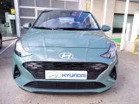 Usado Hyundai i10 64 CV (47 kW) 2025 Verde Utilitario