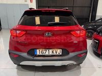 Usado Kia Stonic 120 CV (88 kW) 2019 Granate SUV