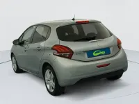 Usado Peugeot 208 Signature Sky 82 CV (60 kW) 2019 Utilitario