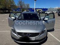 Usado Volvo S60 R-Design Momentum 181 CV (133 kW) 2015 Gris / plata Berlina