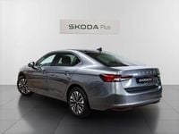 Usado Skoda Superb Selection 204 HP (150 kW) 2025 Cinzento Sedan