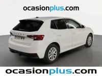 Usado Skoda Fabia Selection 95 CV (69 kW) 2024 Blanco Utilitario