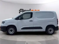 Usado Opel Combo Edition 102 HP (75 kW) 2023 Branco Monovolume