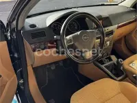 Usado Opel Astra Elegance 120 CV (88 kW) 2006 Negro Berlina