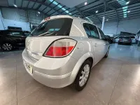 Usado Opel Astra Essentia 90 CV (66 kW) 2004 Gris / plata Berlina