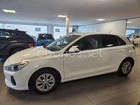 Usado Hyundai i30 120 CV (88 kW) 2017 Blanco Berlina