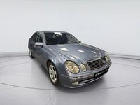 Usado Mercedes E270 Avantgarde 177 CV (130 kW) 2003 Azul Berlina