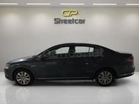 Usado VW Passat Advance 140 CV (102 kW) 2013 Gris / plata Berlina
