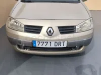 Usado Renault Mégane Cabriolet Dynamique 135 CV (99 kW) 2005 Beige Descapotable
