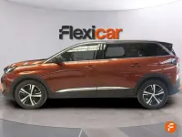 Usado Peugeot 5008 GT 131 CV (96 kW) 2021 Naranja SUV
