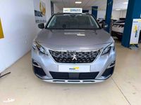 Usado Peugeot 5008 Allure 130 CV (95 kW) 2020 Gris / plata SUV