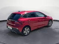 Usado Hyundai i20 79 CV (58 kW) 2025 Rojo Utilitario