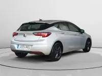 Usado Opel Astra Design & Tech 130 CV (95 kW) 2021 Gris
