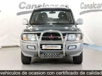 Usado Mitsubishi Pajero 165 CV (121 kW) 2000 Verde SUV