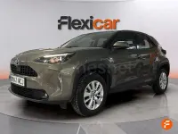Usado Toyota Yaris Cross Business Edition 116 CV (85 kW) 2022 Verde SUV
