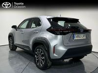 Usado Toyota Yaris Cross Active 116 CV (85 kW) 2022 Gris / plata SUV