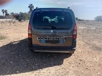 Usado Peugeot TePee Outdoor 120 CV (88 kW) 2016 Marrón Monovolumen