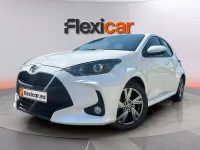Usado Toyota Yaris Hybrid Active 116 CV (85 kW) 2025 Blanco Berlina