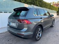 Usado VW Tiguan R-line 150 CV (110 kW) 2019 Gris / plata SUV