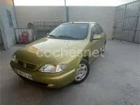 Usado Citroën Xsara Seduction 90 CV (66 kW) 1999 Amarillo Berlina