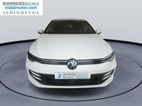 Usado VW Golf VIII 116 CV (85 kW) 2025 Gris Utilitario
